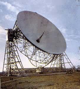 英国焦德雷尔班克76米直径的射电望远镜镜