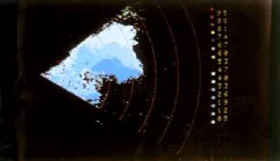 多普勒雷达探测龙卷风的彩色显示　多普勒速度显示