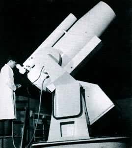 云南天文台42.5/50厘米人造卫星照相仪