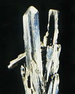 辉锑矿(Stibnite)