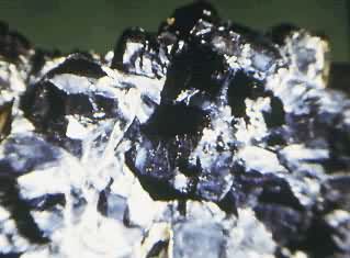 铬铁矿(Chromite)