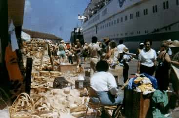 巴哈马联邦首都拿骚的码头市场
