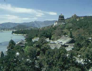 北京颐和园万寿山和昆明湖