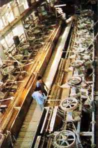 中国最早的磷矿选矿厂——锦屏磷矿选矿厂的浮选车间