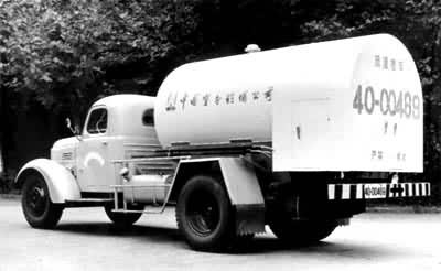 图3　液化气体公路槽车