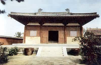 山西五台山南禅寺大殿，中国现在最早的木构建筑，公元782年重建