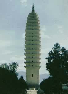 云南大理崇圣寺千寻塔，唐代典型的密檐式方塔，约公元836年建