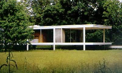美国普莱诺的法恩斯沃思住宅，1945～1950年建，L.密斯·范·德·罗设计
