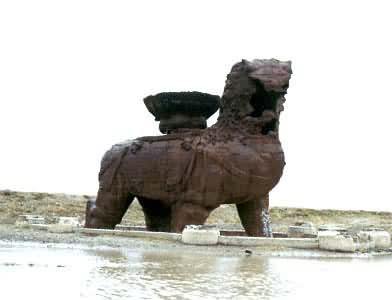 后周（公元953年）的大型铸铁件——沧州铁狮子