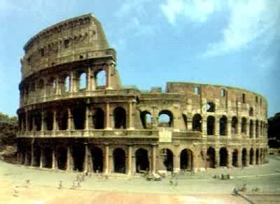 罗马大角斗场，公元70～82年建