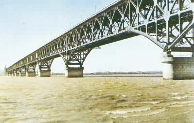 南京长江桥钢梁全貌
