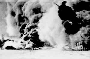 1941年12月7日，日本未经宣战偷袭美国珍珠港