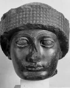 古地亚人雕像（公元前2190～前2065）
