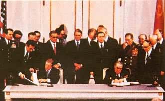 美苏《限制进攻性战略武器条约》签字仪式（1979年6月18日）