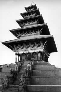 图  尼泊尔的五层塔