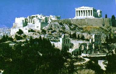 雅典卫城(最高处的建筑物为帕特农神庙)