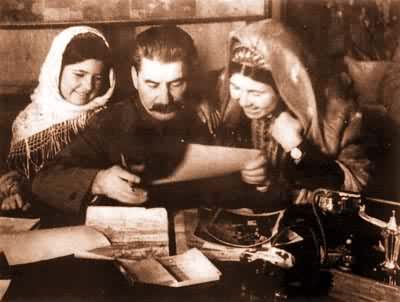 斯大林和格鲁吉亚妇女在一起