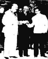 W.L.S.丘吉尔、H.S.杜鲁门、N.B.斯大林（从左至右）在波茨坦会议上