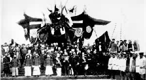 1897年8月，东清铁路（西起满洲里，东至绥芬河）开工仪式