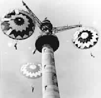 图1　跳伞塔