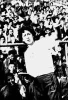 1978年第1个跳过2米高度的意大利女跳高运动员S.西梅奥妮