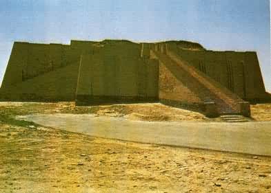 乌尔第三王朝的圣塔（约公元前2100）