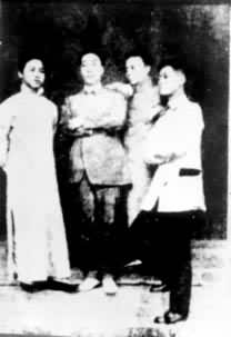 春柳四友：欧阳予倩、吴我尊、马绛士、陆镜若，1941年于上海