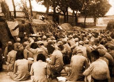 抗日战争时期滦东民华中学学生在上课