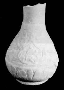 泉州窑白釉刻花瓶（宋代）