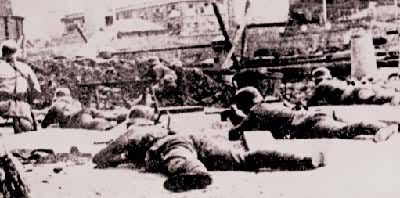 中国军队顽强抗击日本侵略军的进攻
