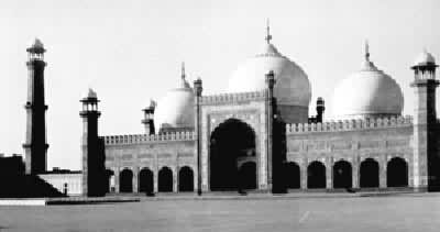 巴德沙清真大寺