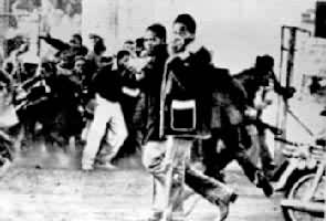 南非学生在纪念索韦托惨案6周年时遭到镇压（1982）