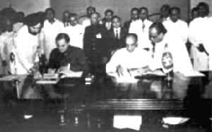 斯、印两国总理签署和平协议