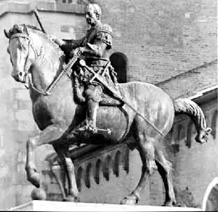 多纳太罗：《加塔梅拉塔骑马像》