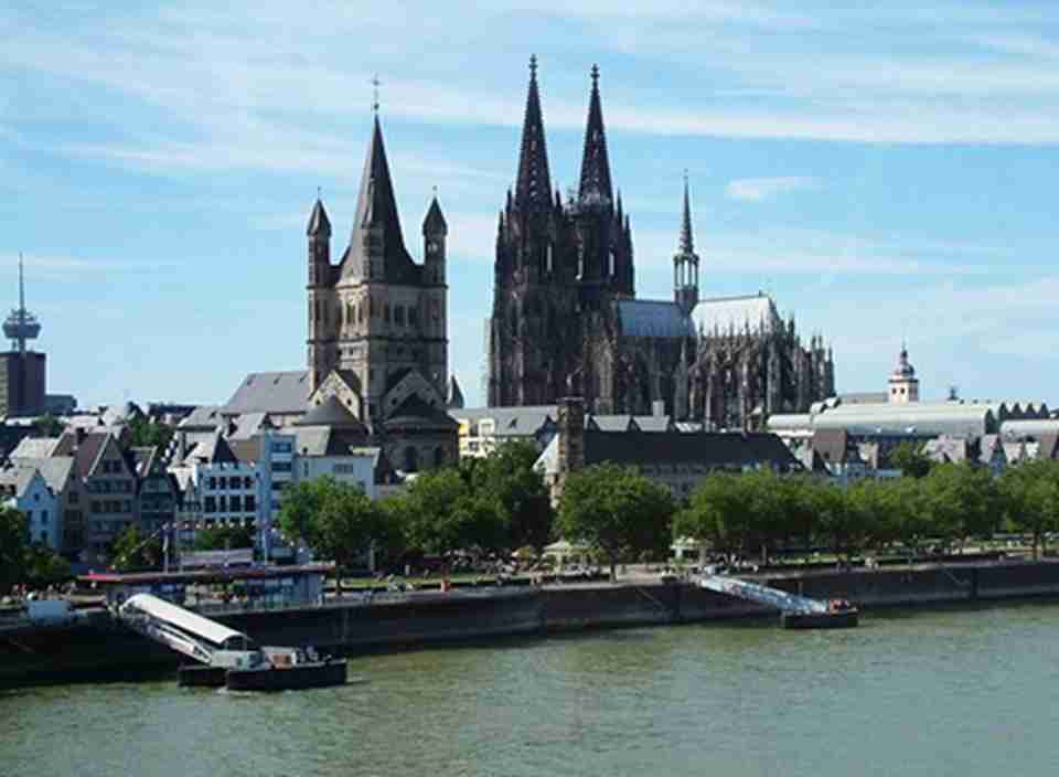科隆大教堂是德国科隆市的标志性建筑物