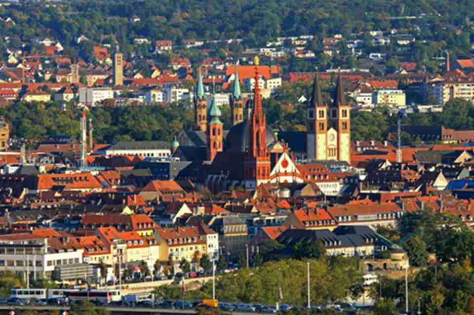 维尔茨堡位于德国巴伐利亚州下法克尼亚区