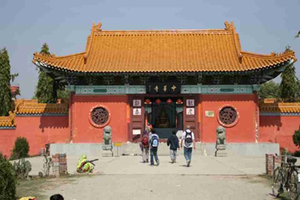 中国政府在尼泊尔建立的寺庙——中华寺