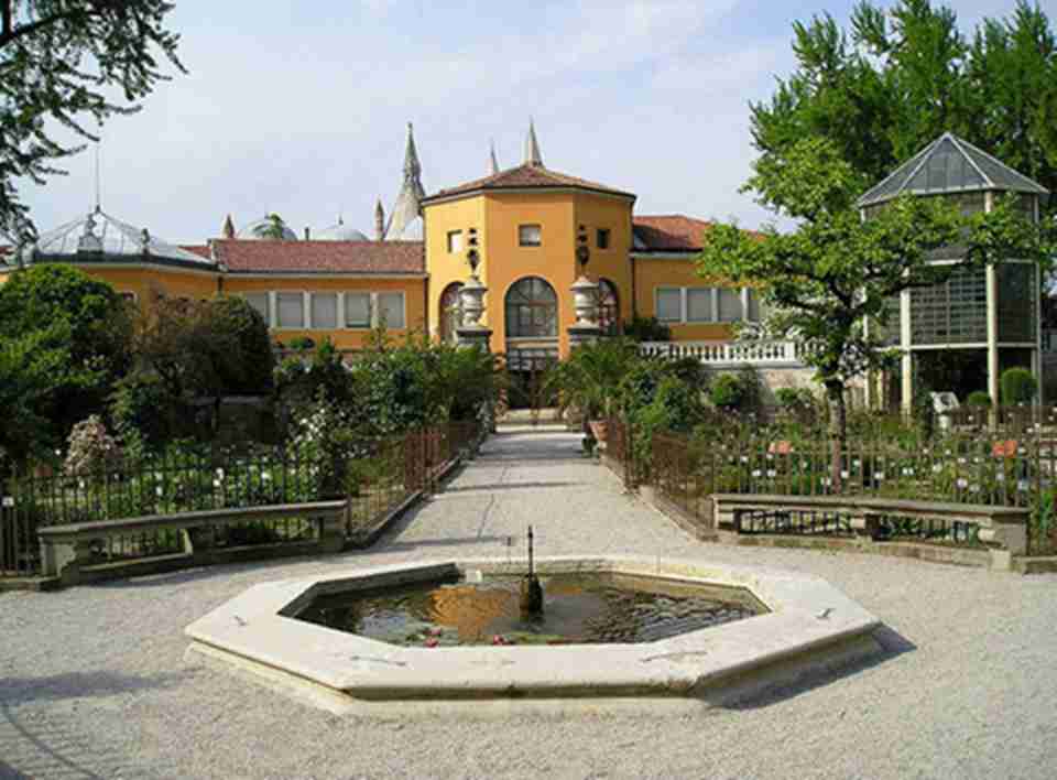 帕多瓦植物园，位于意大利北部