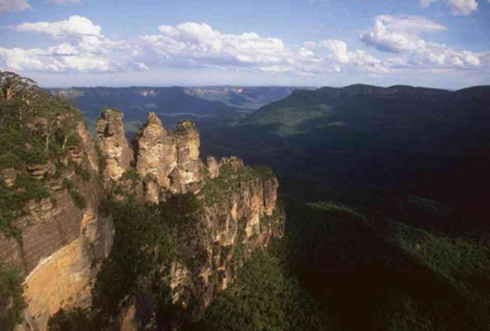 三姊妹峰