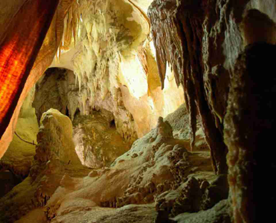珍罗兰岩洞