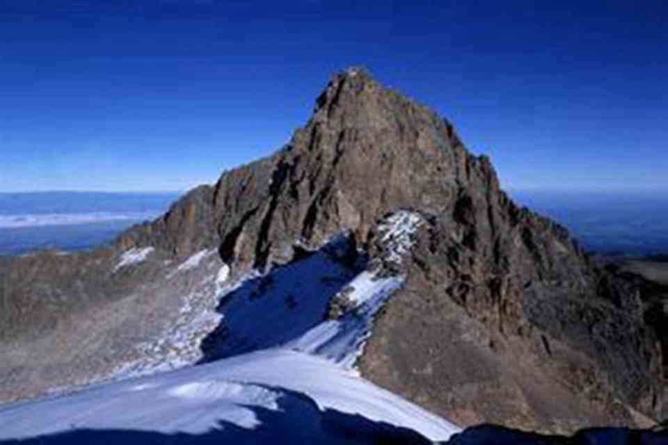 东非大裂谷中最大的死火山