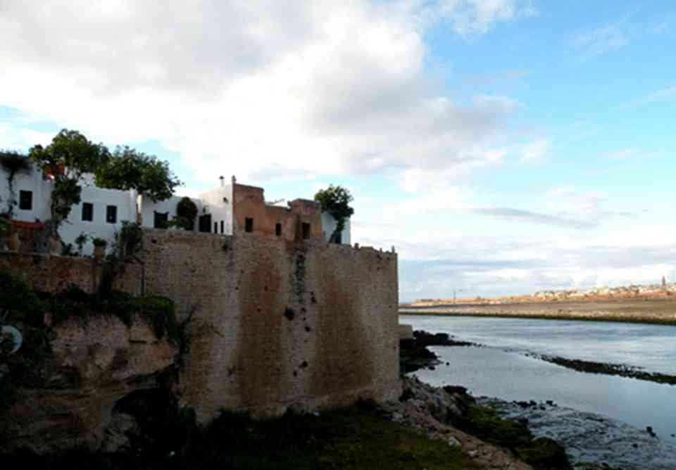 拉特城位于摩洛哥西北部的大西洋沿岸