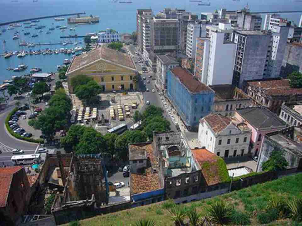萨尔瓦多是巴西东北的一座滨海城市