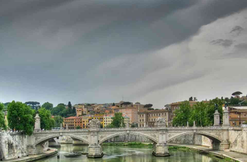 罗马，意大利首都、欧洲最古老的城市之一