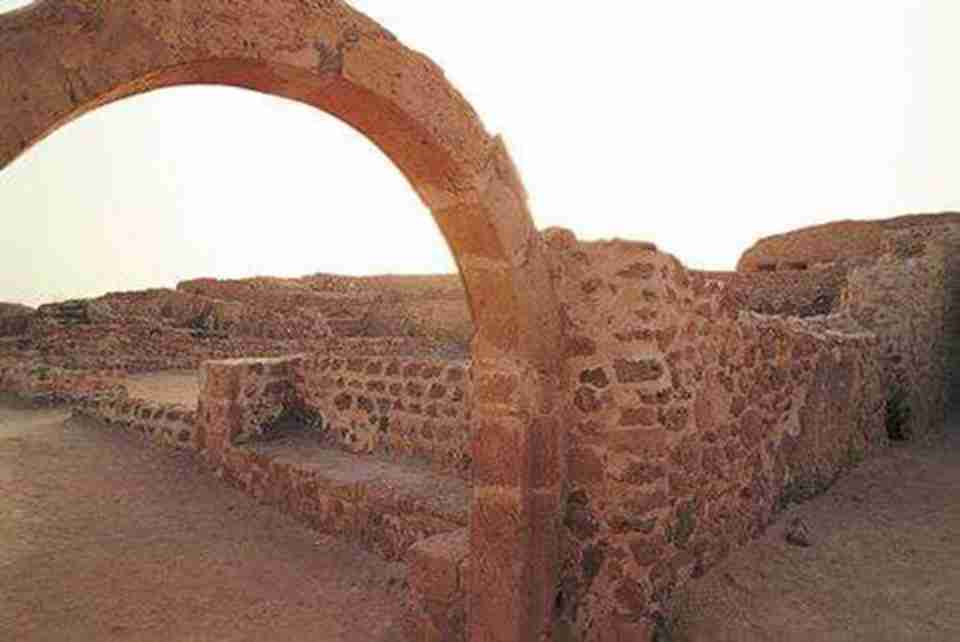 巴林贸易港考古遗址位于巴林北方省