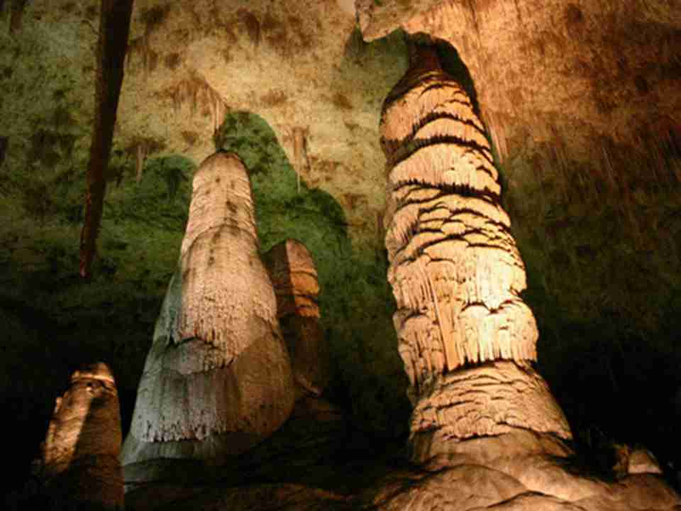 卡尔斯巴德洞窟国家公园，面积189平方公里
