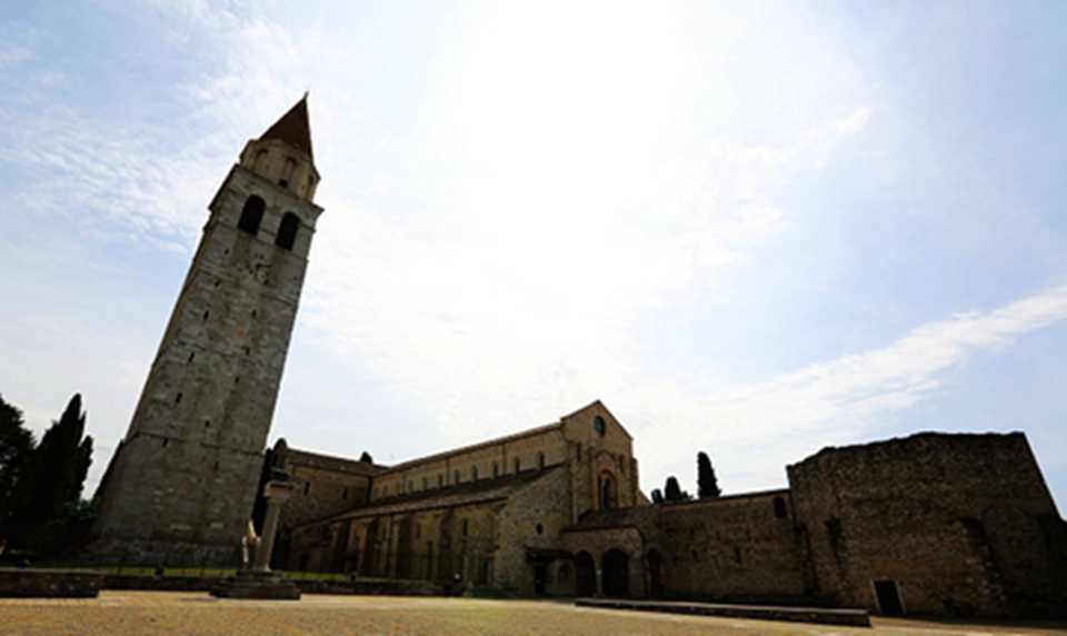阿奎拉古迹区及长方形主教教堂位于意大利东北部地区弗留利威尼西亚朱利亚区