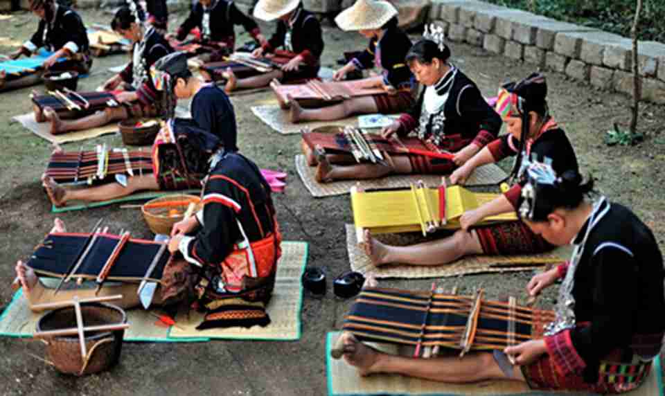 黎族传统纺染织绣技艺是一种传统手工技艺